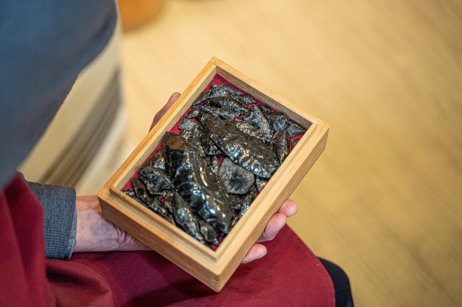 少年時代の記憶を黒曜石に込めるものづくり。十勝工芸社・中編